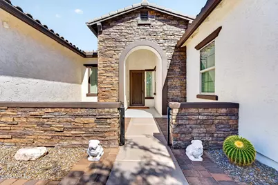 1481 S Carriage Lane, Chandler, AZ 85286 - Photo 4