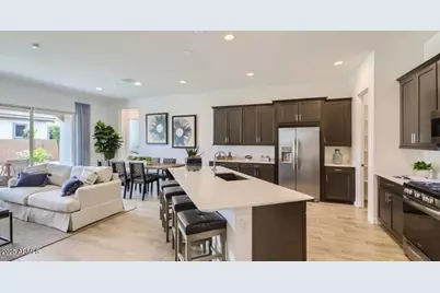 8014 W Rowel Road, Peoria, AZ 85383 - Photo 4