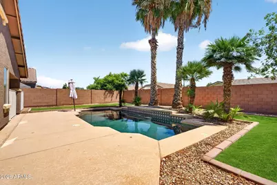 2877 E Crescent Way, Gilbert, AZ 85298 - Photo 30