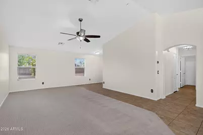 2877 E Crescent Way, Gilbert, AZ 85298 - Photo 10