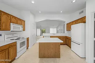 9228 E Champagne Dr, Sun Lakes, AZ 85248 - Photo 14