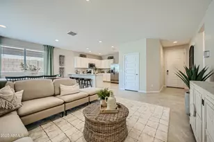 17061 W Swayback Pass, Surprise, AZ 85387 - Photo 8