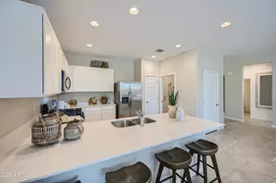 17061 W Swayback Pass, Surprise, AZ 85387 - Photo 4