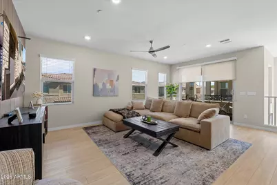 733 E Lark Street #202, Gilbert, AZ 85297 - Photo 8