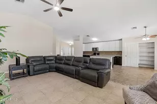 7415 W Aurora Dr, Glendale, AZ 85308 - Photo 14