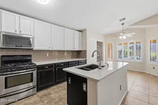 7415 W Aurora Dr, Glendale, AZ 85308 - Photo 16