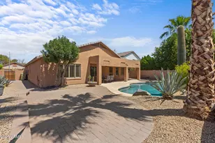 7415 W Aurora Dr, Glendale, AZ 85308 - Photo 4
