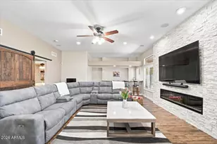 34313 N 23rd Ln, Phoenix, AZ 85085 - Photo 10