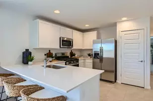 25008 N 174th Dr, Surprise, AZ 85387 - Photo 4