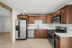 2929 W Loma Ln, Phoenix, AZ 85051 - Photo 12