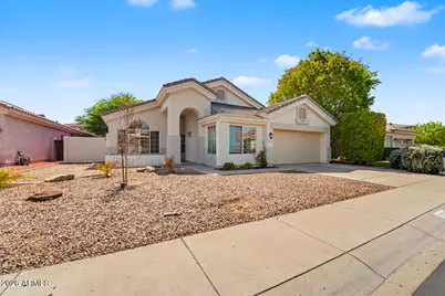 1211 W Carol Ann Way, Phoenix, AZ 85023 - Photo 12