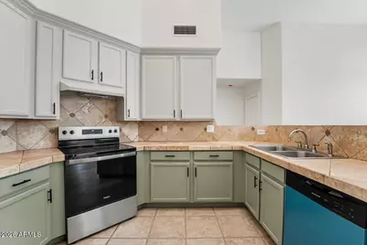 1211 W Carol Ann Way, Phoenix, AZ 85023 - Photo 28