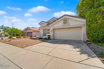 1211 W Carol Ann Way, Phoenix, AZ 85023 - Photo 14