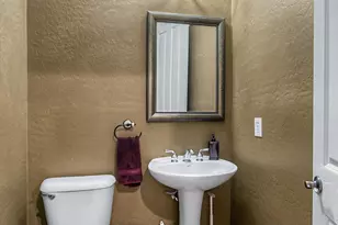 1351 E Canary Dr, Gilbert, AZ 85297 - Photo 10