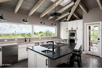 3977 E Paradise View Drive, Paradise Valley, AZ 85253 - Photo 2