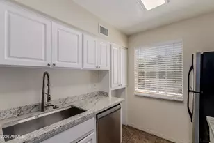 7141 N 16th St, Phoenix, AZ 85020 - Photo 10