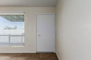 7141 N 16th St, Phoenix, AZ 85020 - Photo 2