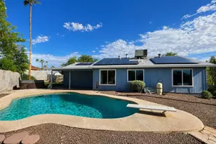 2031 E Vista Dr, Phoenix, AZ 85022 - Photo 4