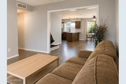 2031 E Vista Drive, Phoenix, AZ 85022 - Photo 10