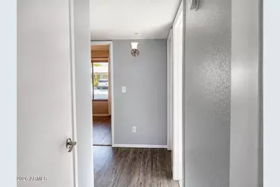 2031 E Vista Drive, Phoenix, AZ 85022 - Photo 12