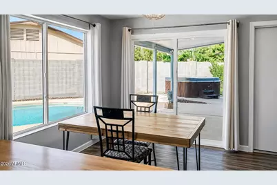 2031 E Vista Drive, Phoenix, AZ 85022 - Photo 8