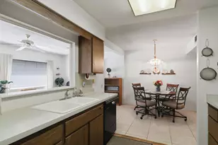 14802 N Lakeforest Dr, Sun City, AZ 85351 - Photo 10