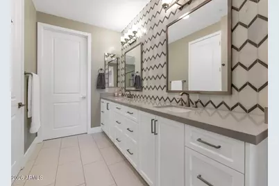 5250 E Deer Valley Drive #344, Phoenix, AZ 85054 - Photo 18