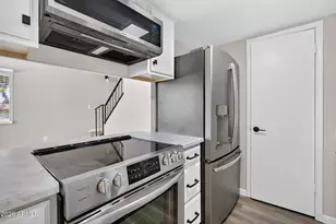 948 S Alma School Rd, Mesa, AZ 85210 - Photo 12