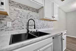 948 S Alma School Rd, Mesa, AZ 85210 - Photo 14