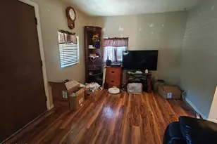 211 S Franz Ave, Miami, AZ 85539 - Photo 14