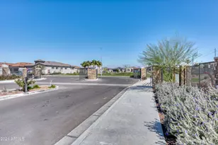 8410 W Palmaire Ave, Glendale, AZ 85305 - Photo 30