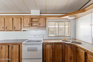 10955 N 79th Ave, Peoria, AZ 85345 - Photo 18