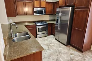 3975 E Melinda Dr, Phoenix, AZ 85050 - Photo 2