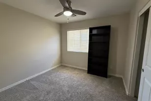 3975 E Melinda Dr, Phoenix, AZ 85050 - Photo 12