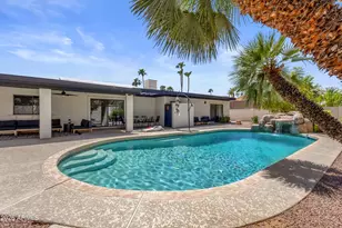 5712 E Windrose Dr, Scottsdale, AZ 85254 - Photo 36