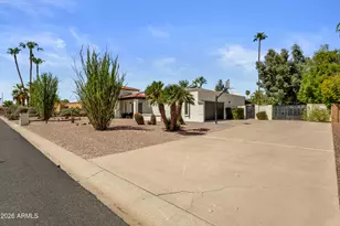 5712 E Windrose Dr, Scottsdale, AZ 85254 - Photo 8