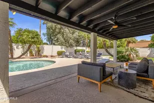 5712 E Windrose Dr, Scottsdale, AZ 85254 - Photo 34