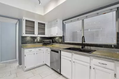 1243 E Muriel Drive, Phoenix, AZ 85022 - Photo 8