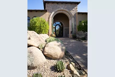 10681 E Greythorn Drive, Scottsdale, AZ 85262 - Photo 8