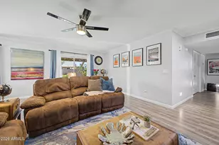 19043 N 98th Ln, Peoria, AZ 85382 - Photo 6