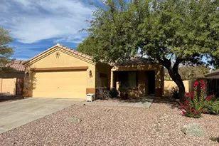 17442 W Watson Ln, Surprise, AZ 85388 - Photo 2