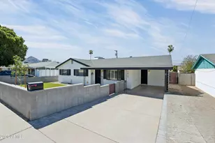 1017 E El Caminito Dr, Phoenix, AZ 85020 - Photo 4