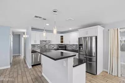 1017 E El Caminito Drive, Phoenix, AZ 85020 - Photo 14