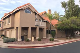 1633 E Lakeside Dr, Gilbert, AZ 85234 - Photo 2