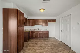 219 N Lincoln Ave, Casa Grande, AZ 85122 - Photo 10