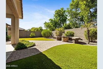15772 W Shaw Butte Drive, Surprise, AZ 85379 - Photo 6
