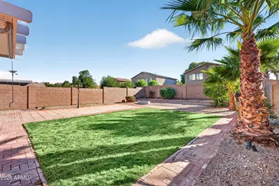 30052 N Desert Willow Boulevard, San Tan Valley, AZ 85143 - Photo 2