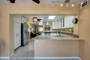 2545 E Vista Dr, Phoenix, AZ 85032 - Photo 10