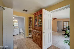 2545 E Vista Dr, Phoenix, AZ 85032 - Photo 18
