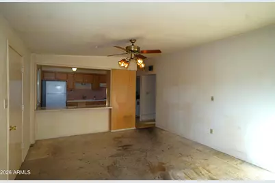 10407 W Peoria Avenue, Sun City, AZ 85351 - Photo 6